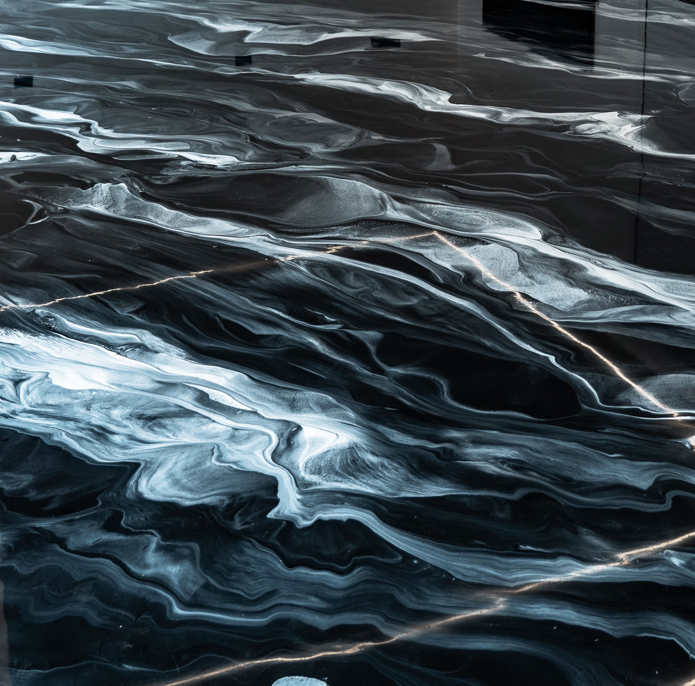 Image of metallic resin style floor by AutoResin